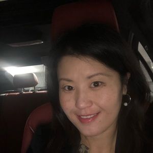 Meet your Posher, Monica